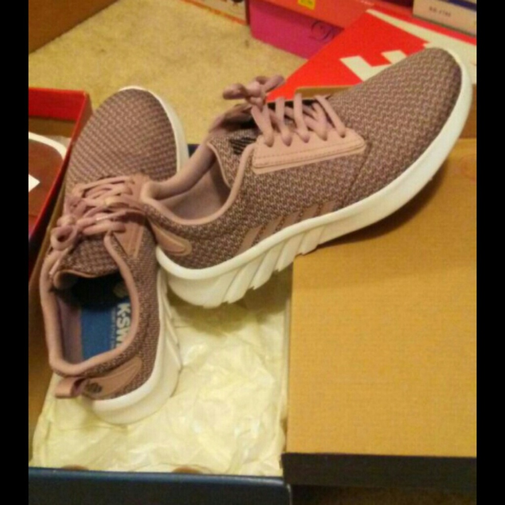 K-swiss shoes